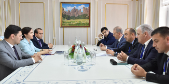 Вохӯрии муовини якуми раиси Кумита бо ҳайати вакилони Ҷумҳурии Озарбойҷон