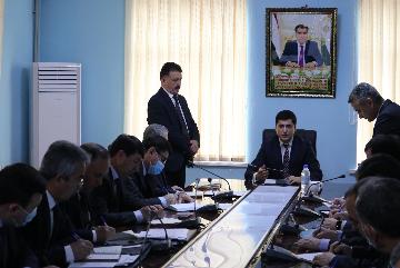 Дар ҷаласаи ғайринавбатии назди раиси Кумита