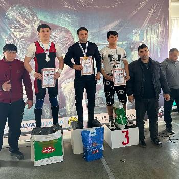 Иштироки намояндаи Кумита дар мусобиқа оид ба намуди варзишӣ вазнбардорӣ