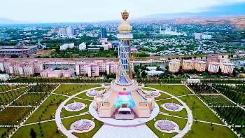 Дар шаҳри Душанбе Муҷассамаи “Истиқлолияти давлатӣ” барпо шуд 