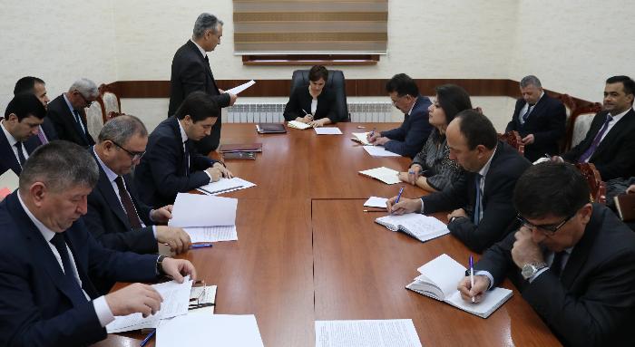 Дар ҷаласаи навбатии ҳарҳафтаинаи роҳбарияти Кумита